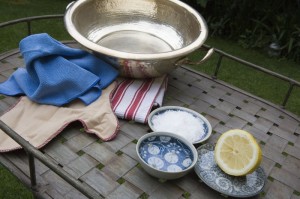 PULIZIA CREATIVA TENDINA CUCINA 2COME RENDERE SPLENDENTE IL RAME
